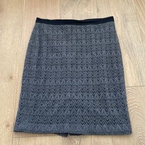 Ann Taylor knit skirt.  Size 6P